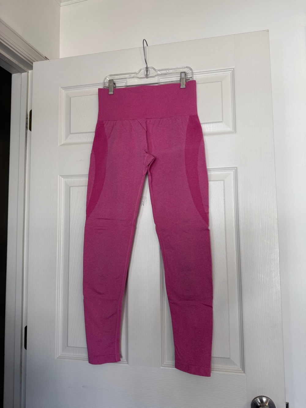 NVGTN Bubble Gum Pink Contour Seamless Leggings